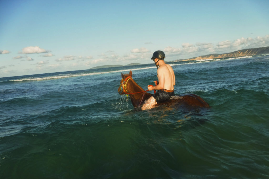 rainbow-beach-horse-riding